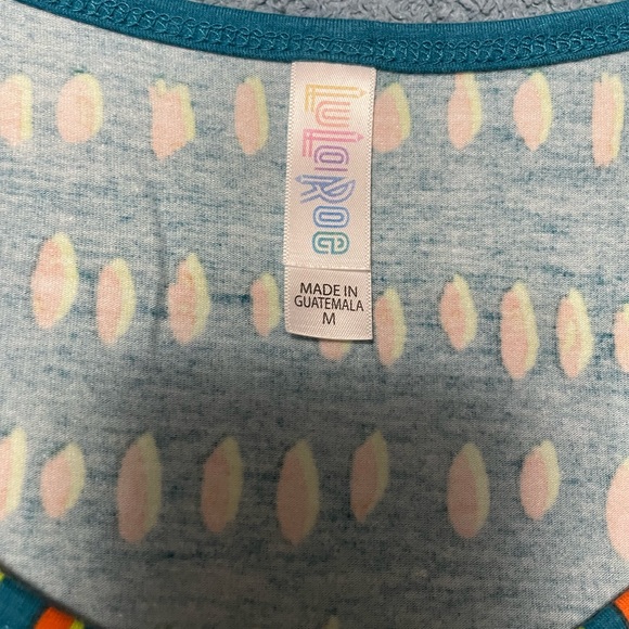 Lularoe classic T - Picture 3 of 3